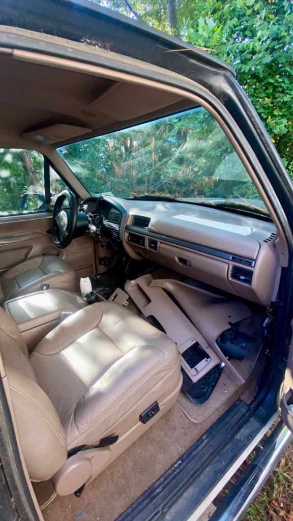 1993 Ford Bronco - Photo 7