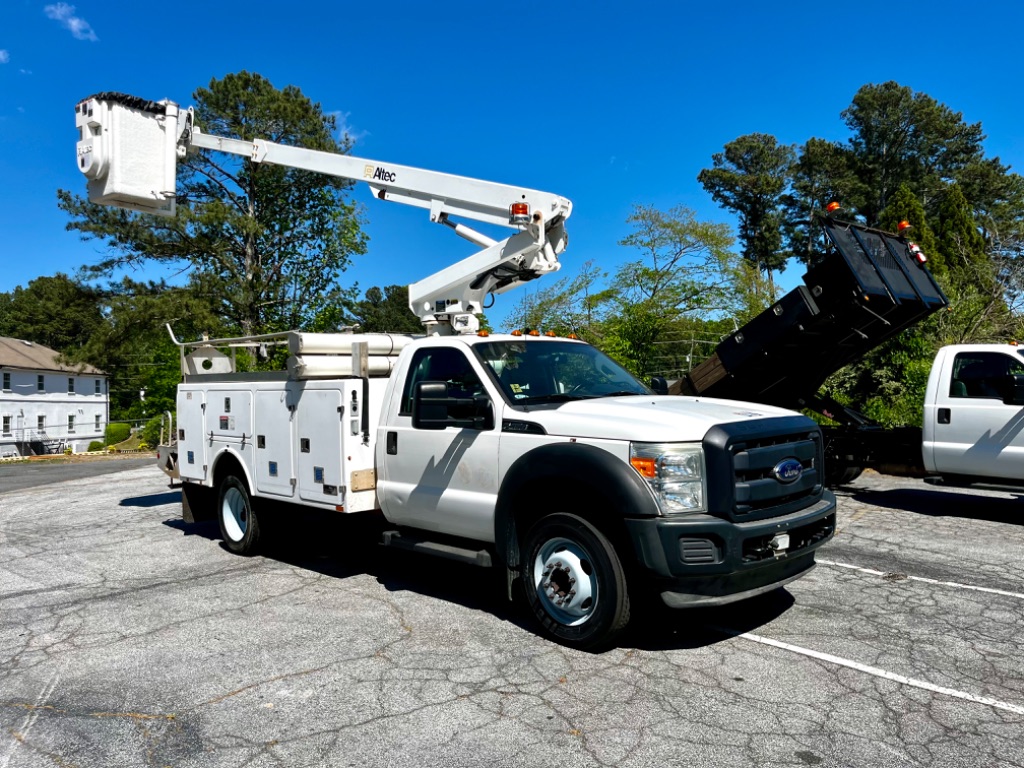 2013 Ford F-450 XLT Regular Cab 165-In DRW's photo