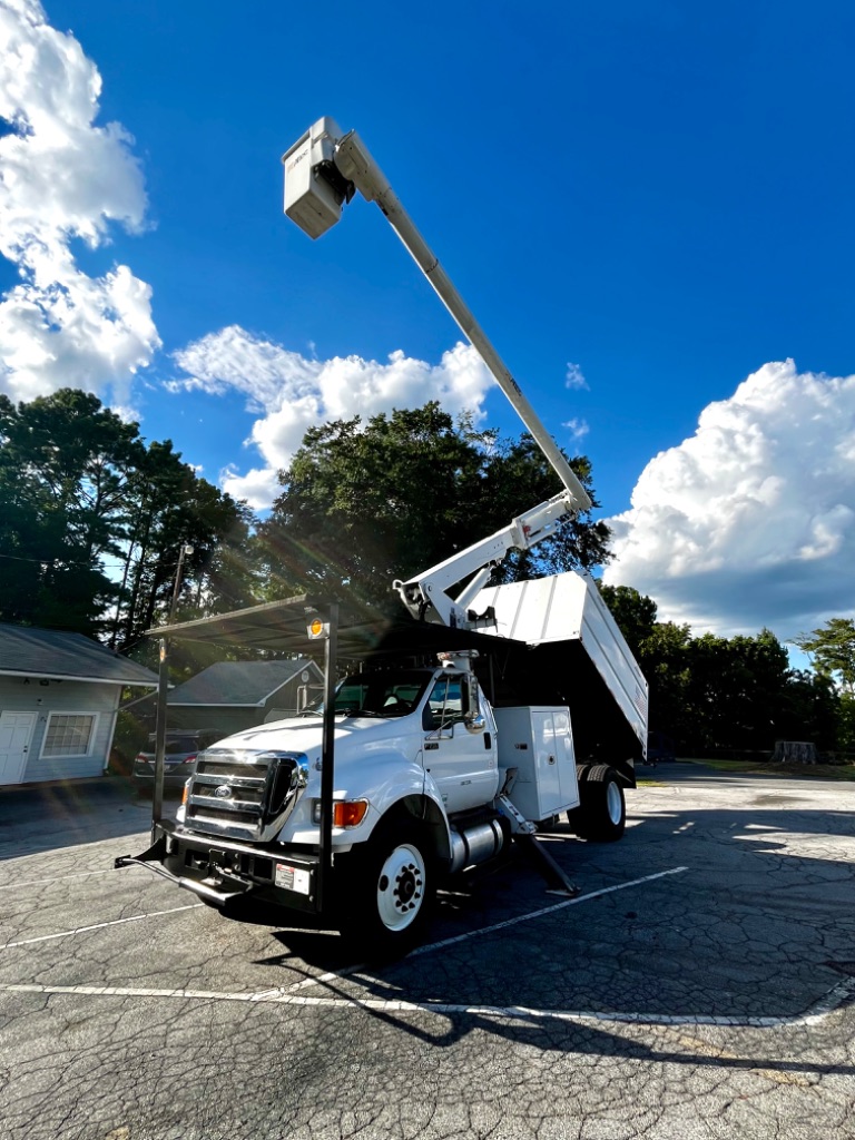 2015 Ford F-750 - Photo 20